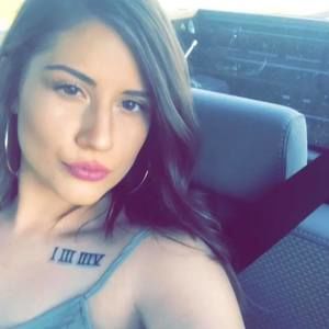 Meet your Posher, Danielle